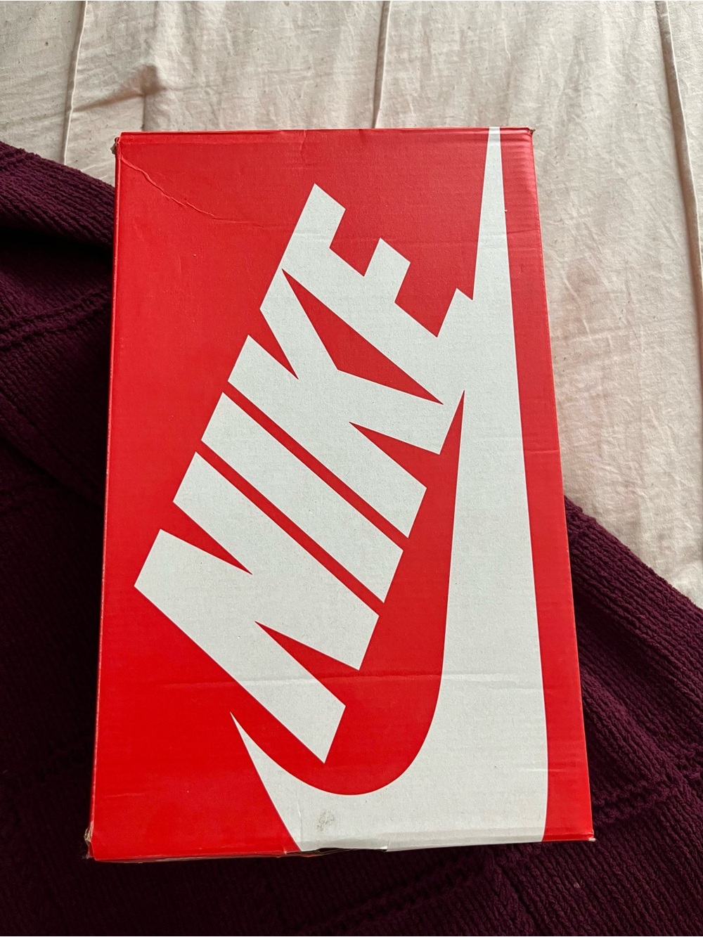 Nike Dunks Low-Top Sneakers in White and Burgundy - Picture 2 of 7